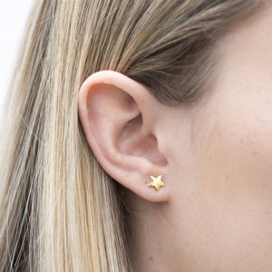 Keep Shining Bright' Star Stud Earrings