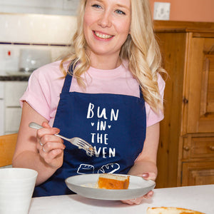 Mum To Be 'Bun In The Oven' Apron