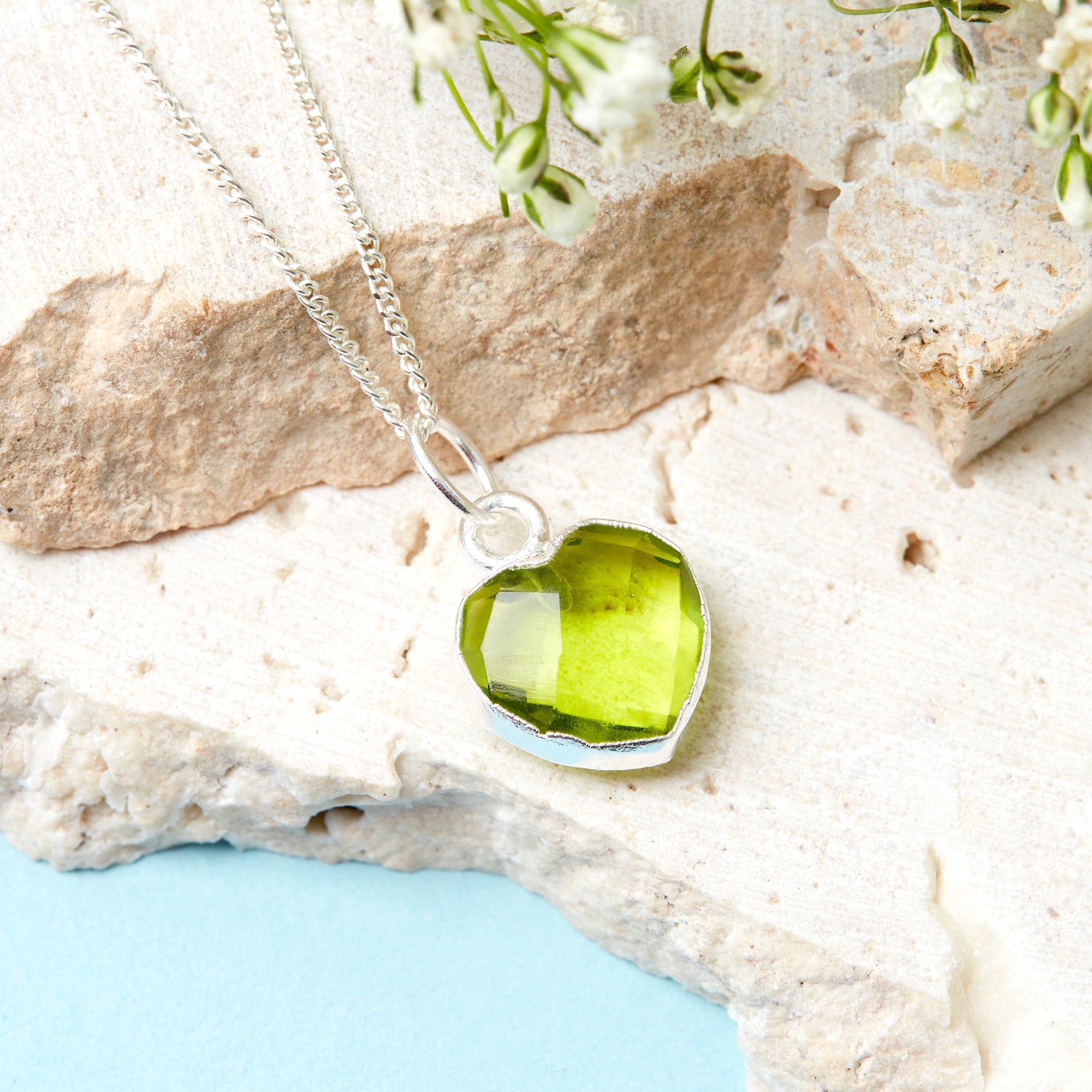 Peridot Meaning | How to Use It for Healing, Feng Shui, Good Luck,  Birthstone, & More