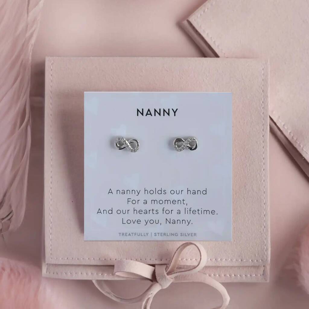Nanny Earrings Studs