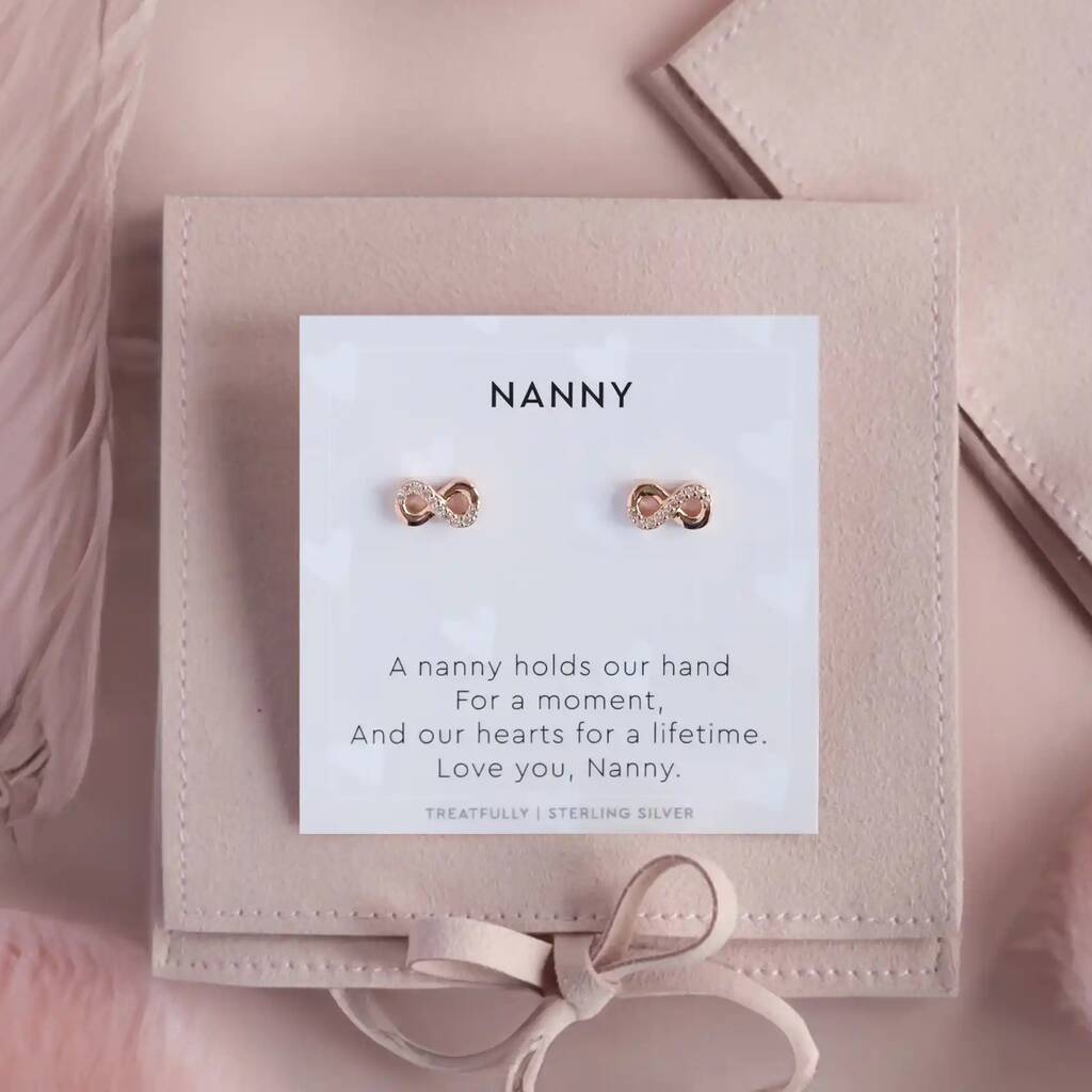 Nanny Earrings Studs